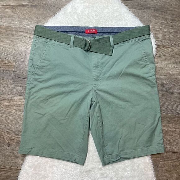 Guess Shorts Green Cotton with Belt Mens Size 38 Flat Front 10" Inseam - Picture 2 of 11